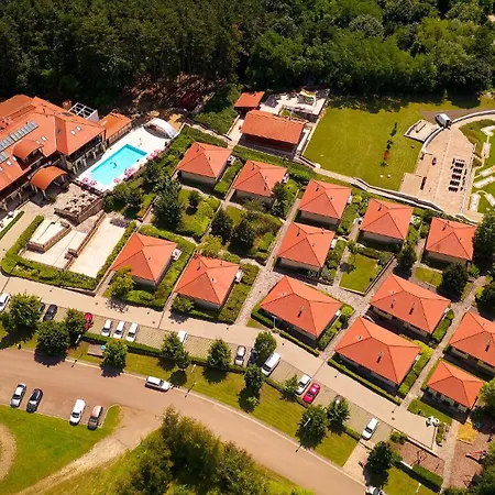 Szalajka Liget Es Apartmanhazak מלון 4*