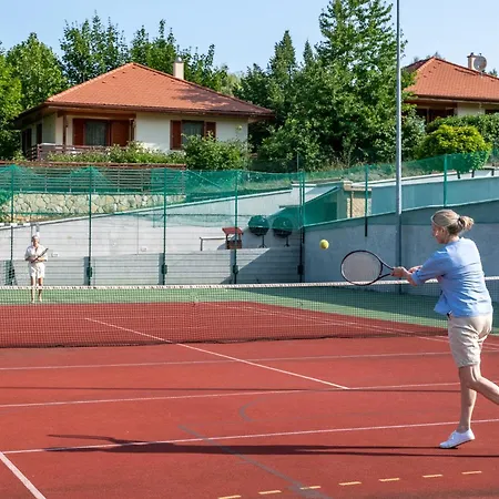 ホテル Szalajka Liget Es Apartmanhazak 4*