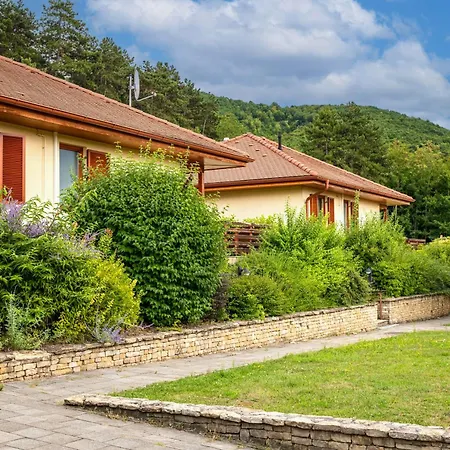 Szalajka Liget Es Apartmanhazak 4*
